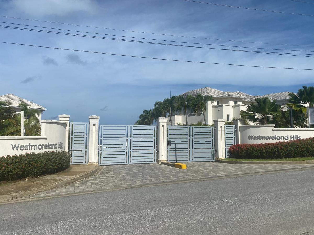 Westmoreland Hills - Mount Standfast - St James - Full Gym Membership Saint James Eksteriør billede